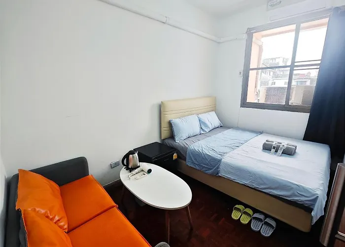 Panda Hostal *