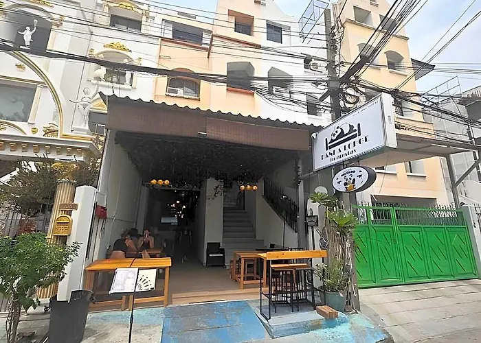 Panda Hostal Bangkok